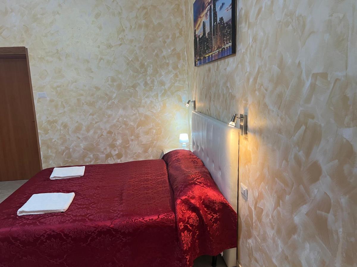 Monlight Guest House ローマ エクステリア 写真