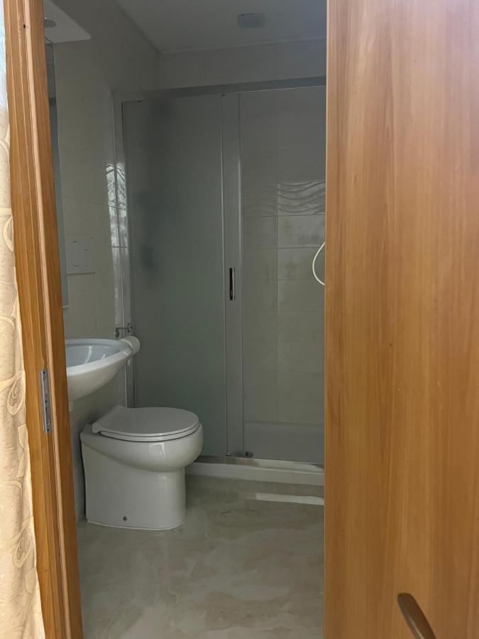 Monlight Guest House ローマ エクステリア 写真